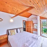 Dundar - Apartment *
