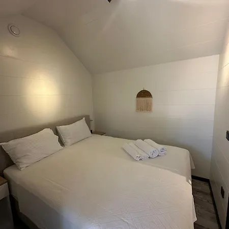 Dundar -