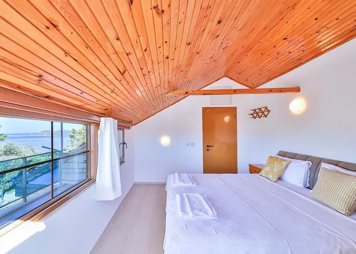 Апартаменти Dundar -