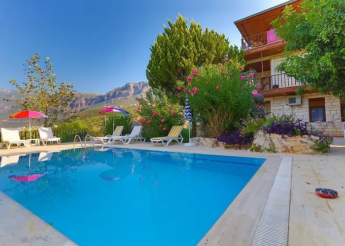 Апартаменти Dundar -